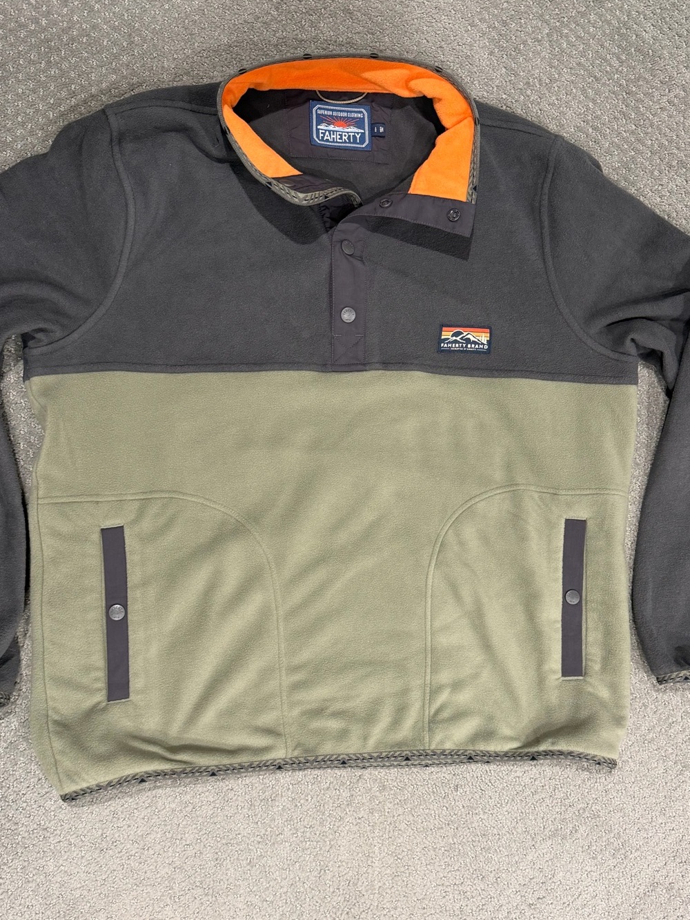 Faherty Colorblock Fleece Pullover Sweatshirt - Olive & Black
